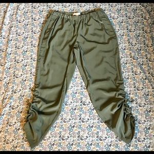 Chico’s Olive Green/Fatigue Ruched Joggers